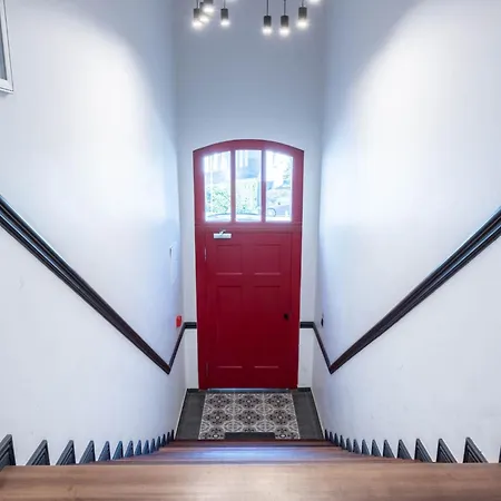 In The Center Apartment