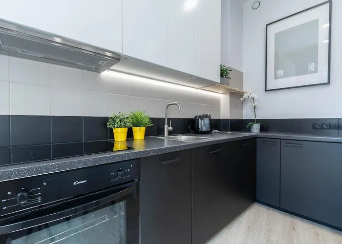 In The Center * 포즈난